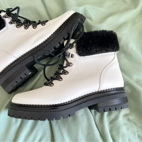 🩷M. GEMI WHITE LEATHER BLACK FUR WINTER LACE UP TRENDING ANKLE BOOTS SIZE 9 - Picture 4 of 14